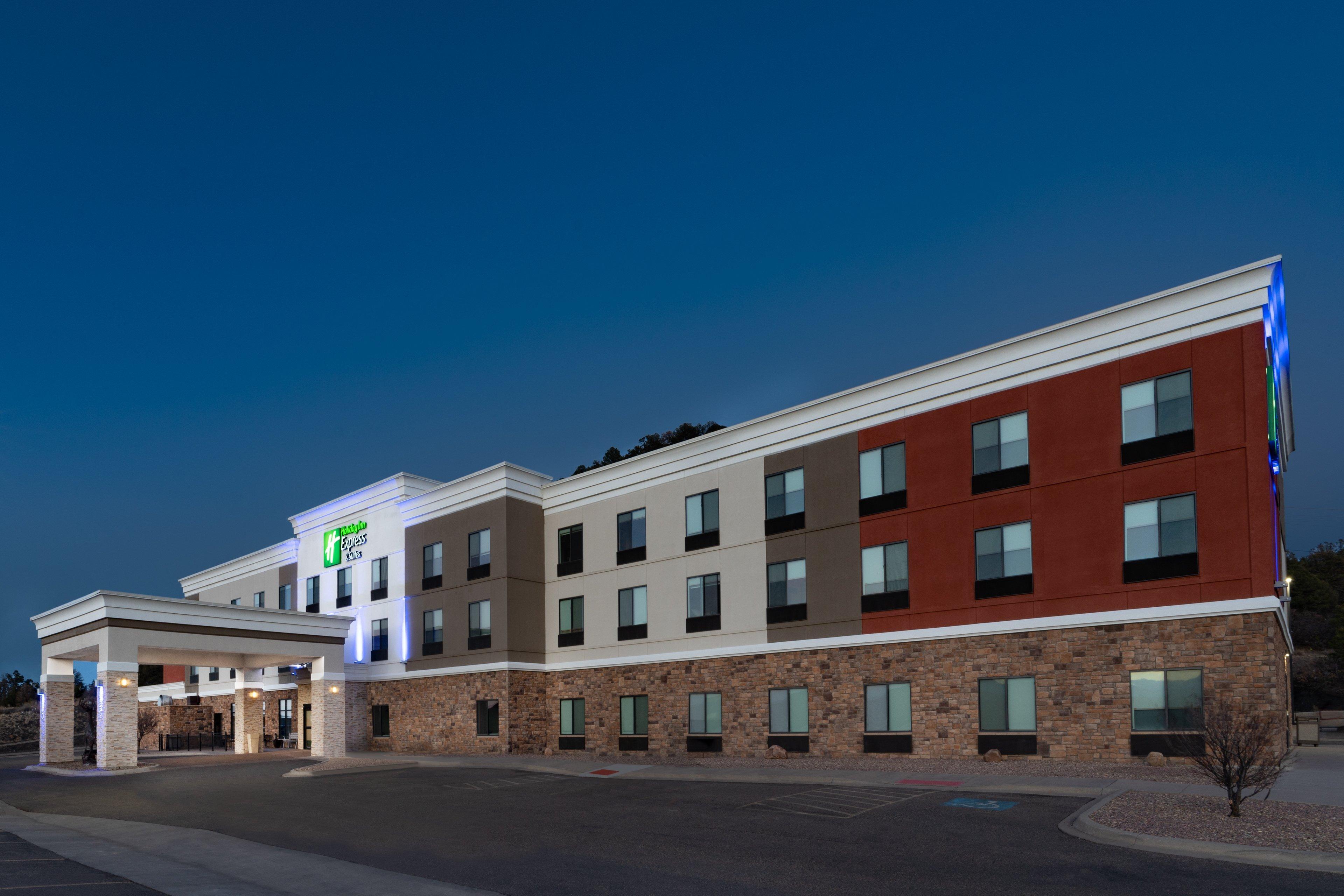 Holiday Inn Express & Suites Trinidad By Ihg מראה חיצוני תמונה